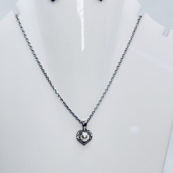925 Sterling Silver Heart Pendant with pearl Necklace & Earrings