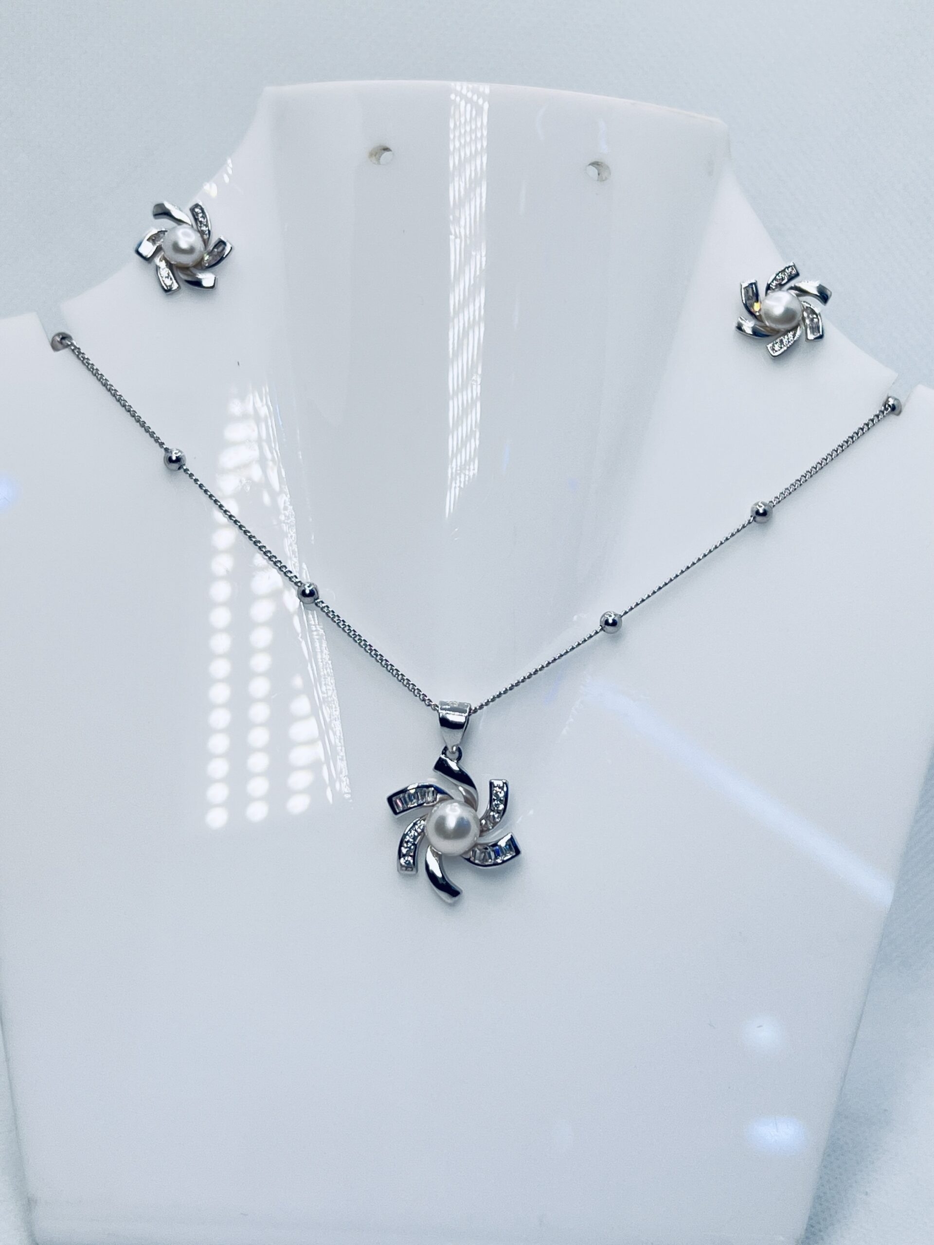 925 Silver Pearl Crystal Pendant Necklace with Matching Earrings - Image 3