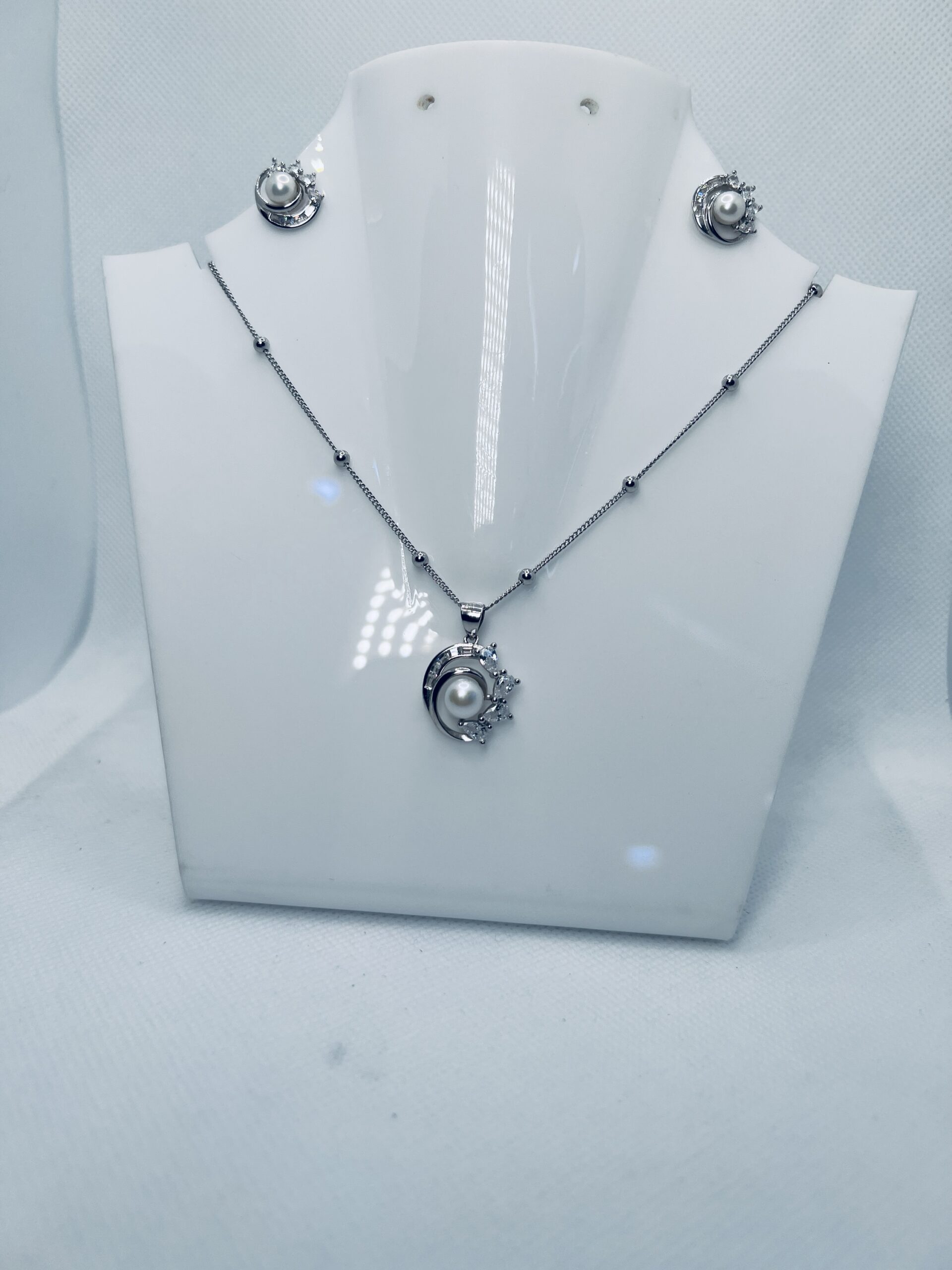 Silver Pearl Pendant Necklace Earrings Set for Women