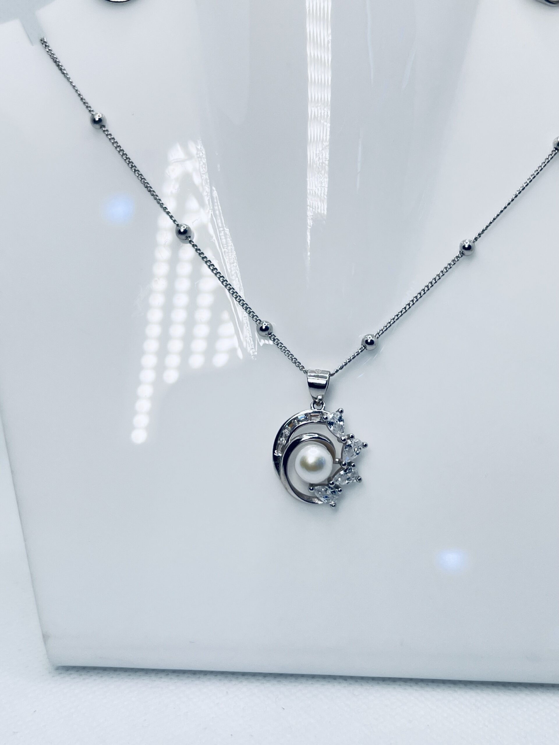 Silver Pearl Pendant Necklace Earrings Set for Women - Image 2