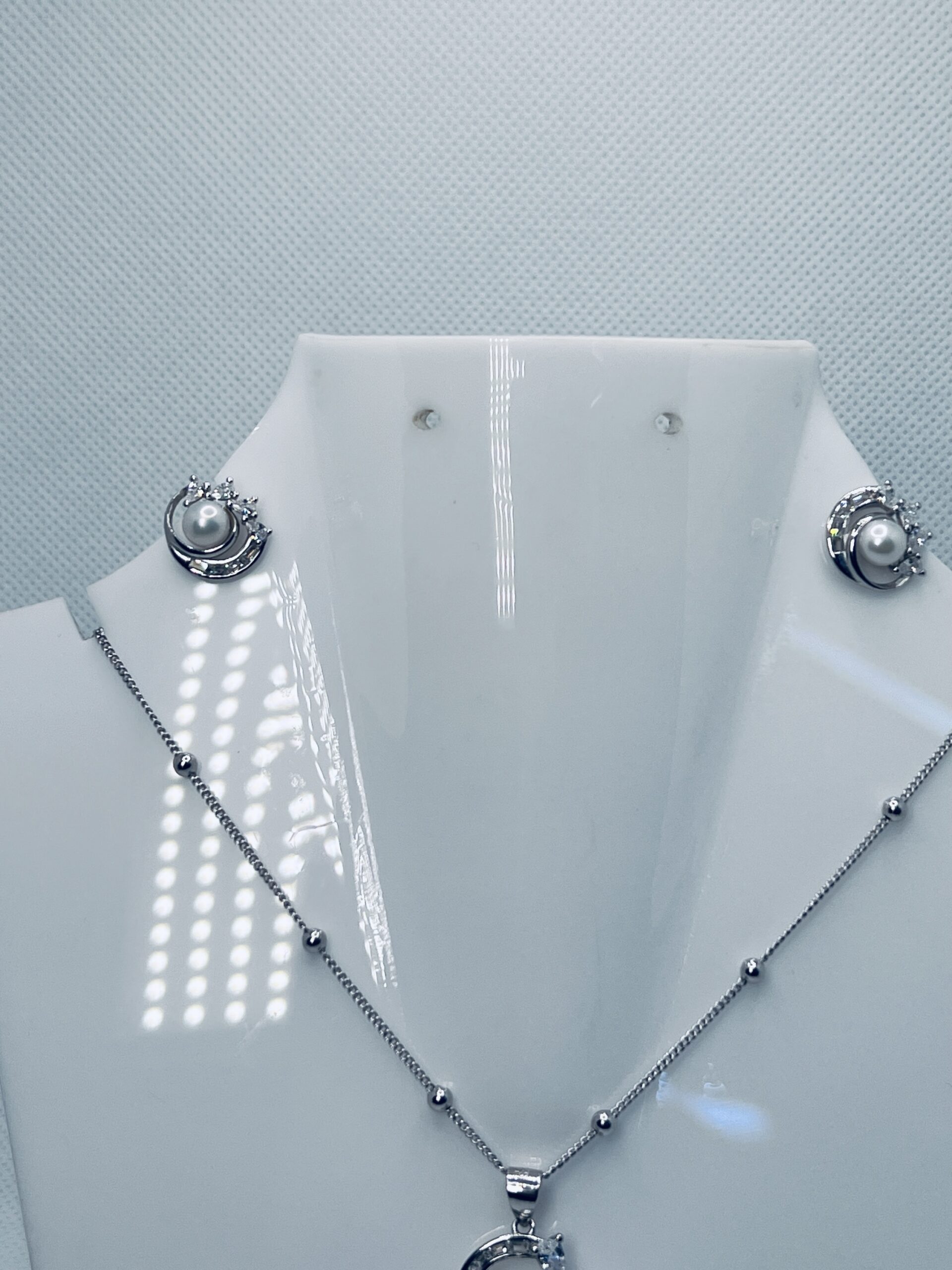Silver Pearl Pendant Necklace Earrings Set for Women - Image 3