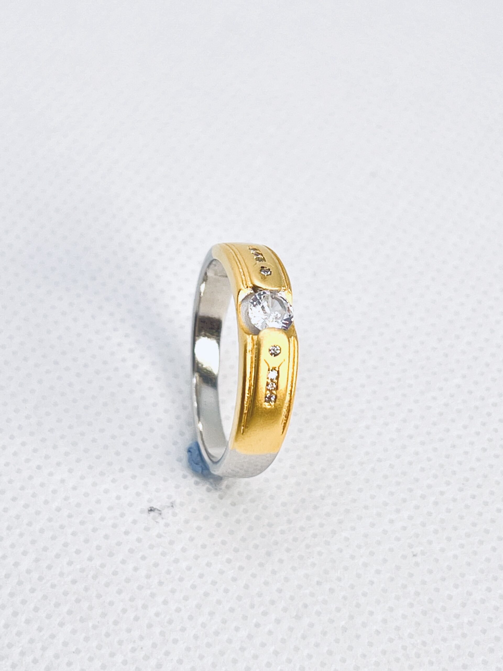 Silver Gold-Polished mens Ring with Sparkling Stone