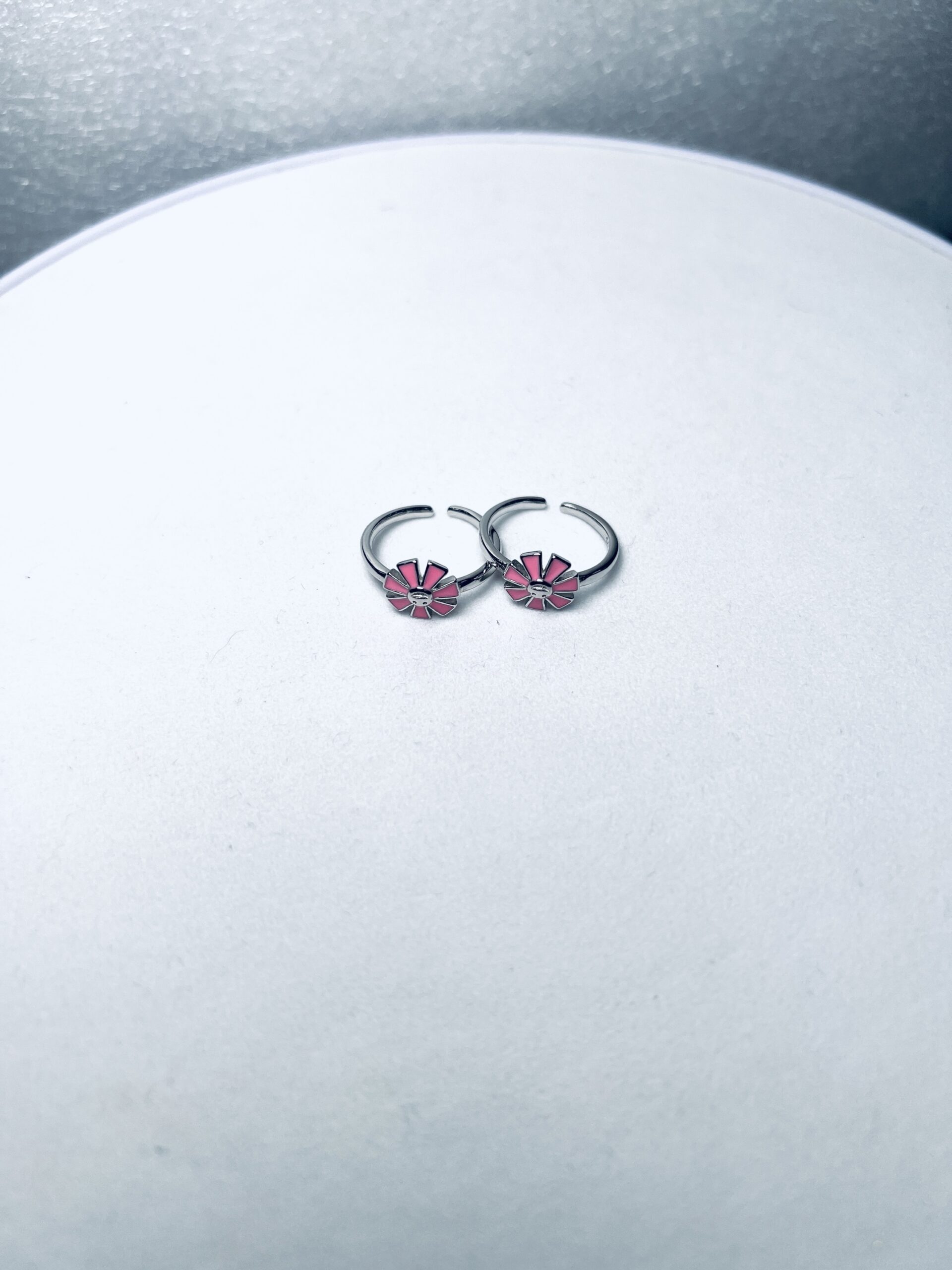 925 Silver pink Sun Flower Toe Rings (Set of 2) - Image 2