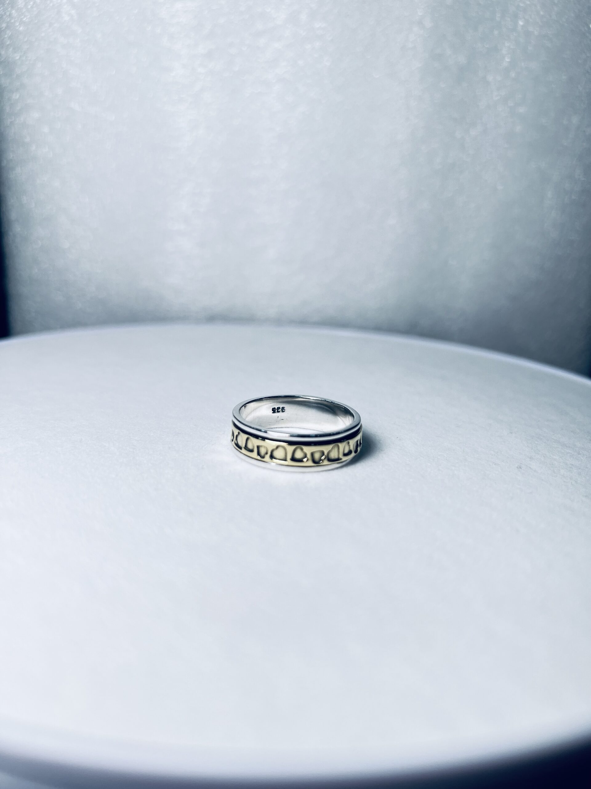 Gold Triangle 925 Silver Band Ring size 10 - Image 2