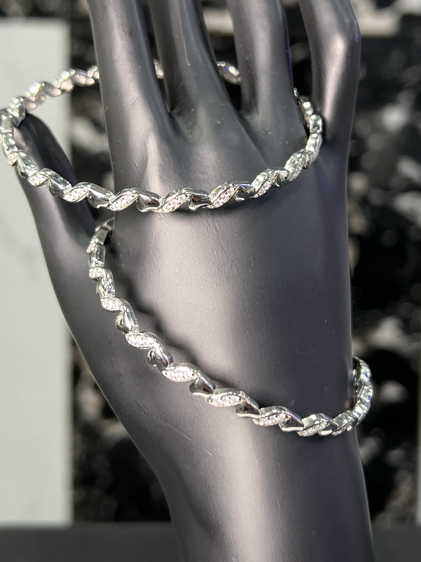 The "Swirling Grace" Sterling Silver Bangles size 2.8 - Image 5