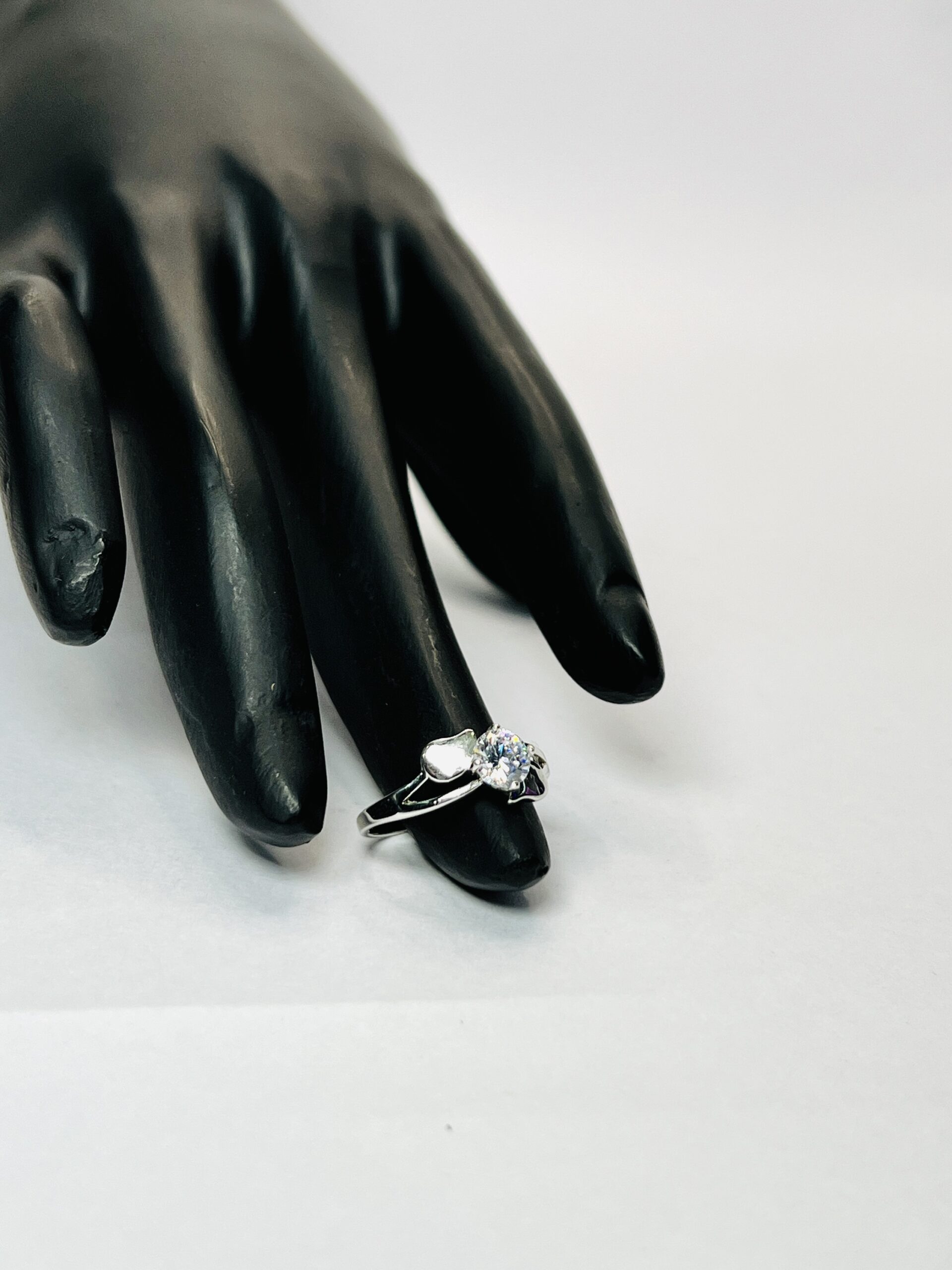 925 Sterling Silver Bypass Ring size 6 - Image 3