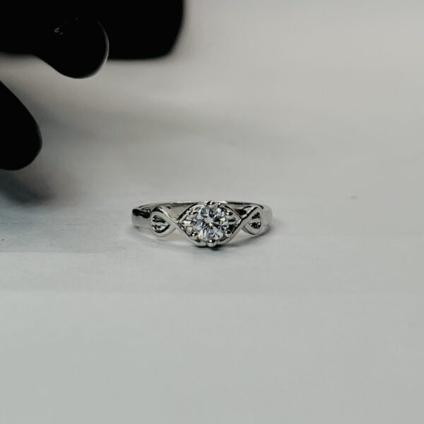 Infinity Knot Sterling Silver Ring size 6.5