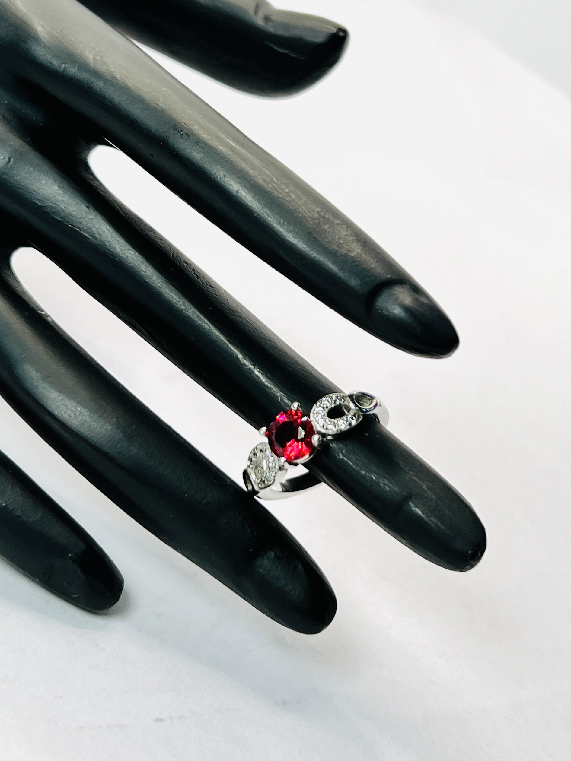 Sterling Silver Ring with Red Gemstone - Image 3