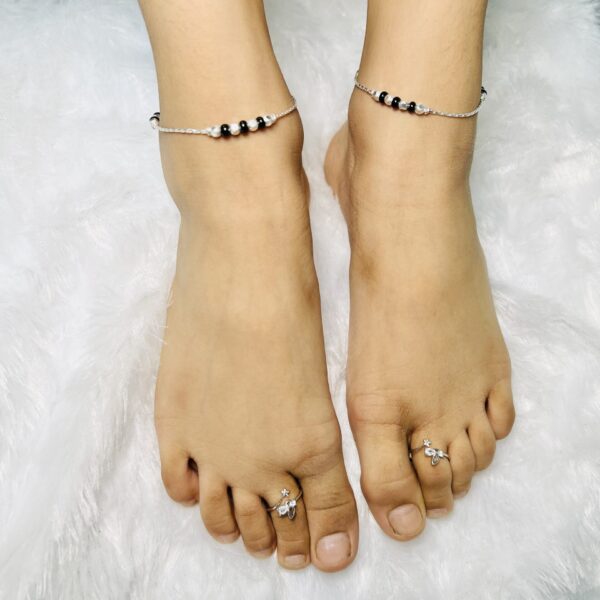 925 Silver Black Bead Tied-Up Anklet