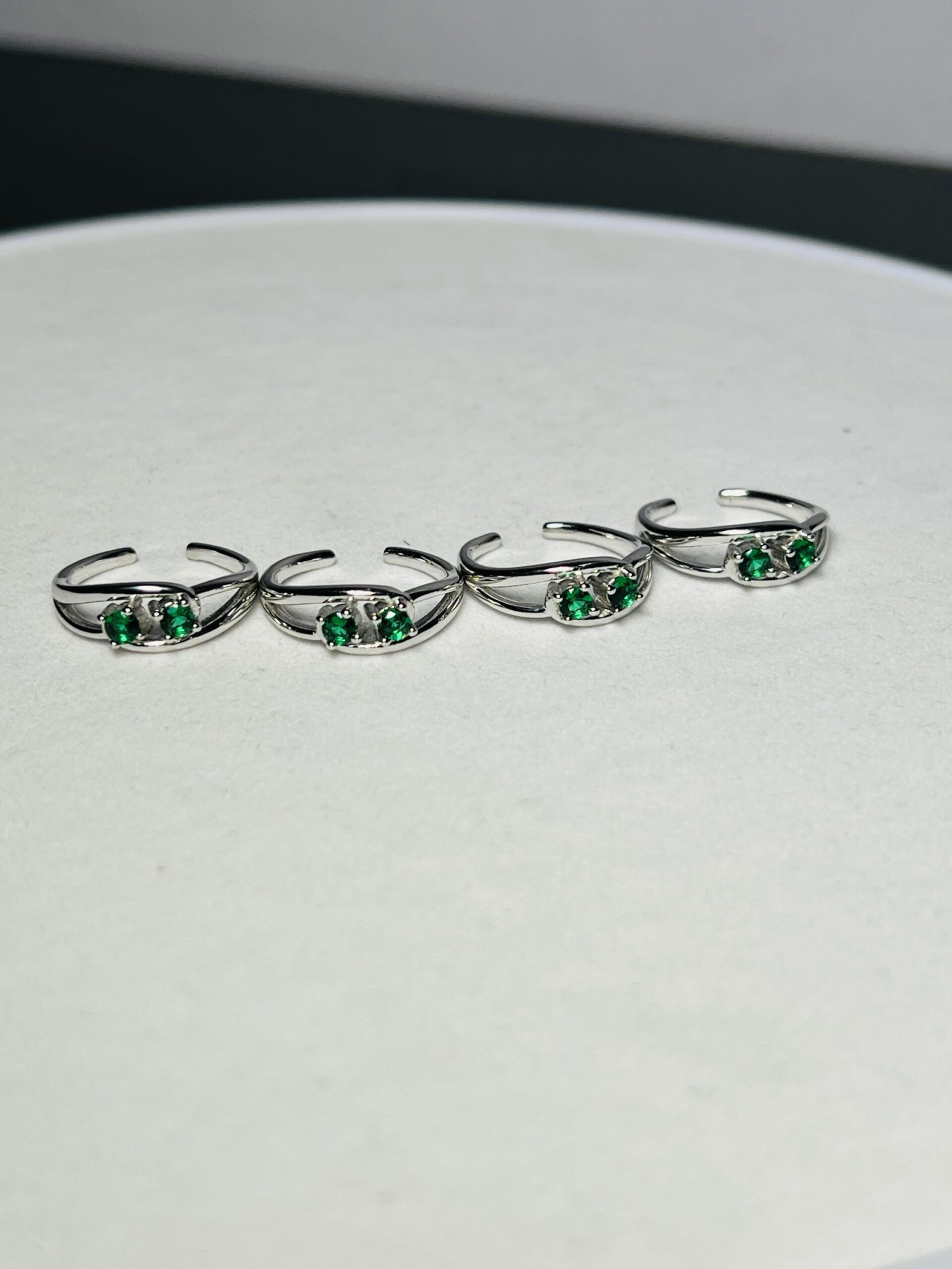 Italian Silver Toe Ring with Two Green Stone 925 – Anti-Tarnish | Elegant Women’s Toe Jewelry