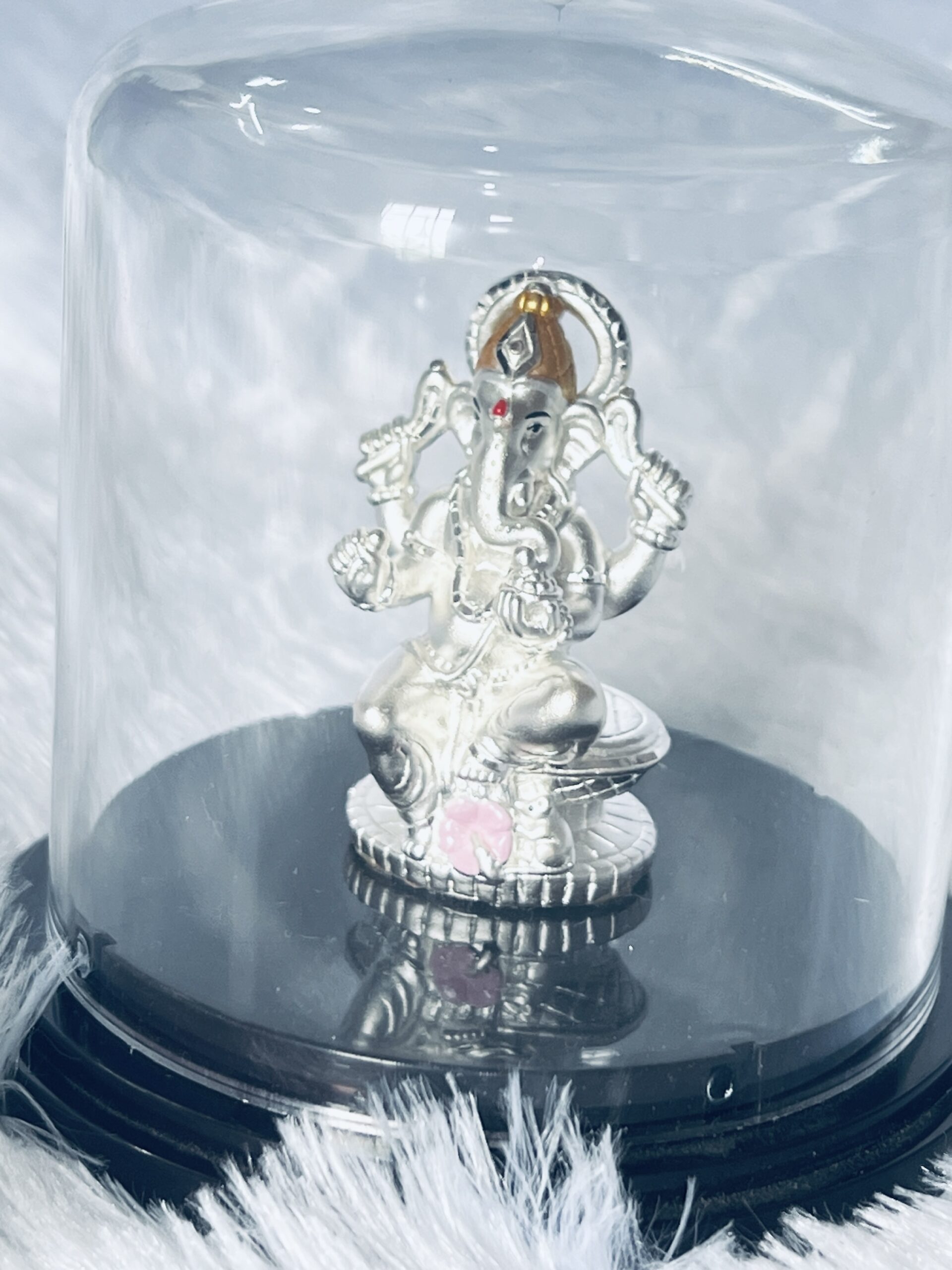 999 Silver Lord Ganesha Murt in Glass Dome