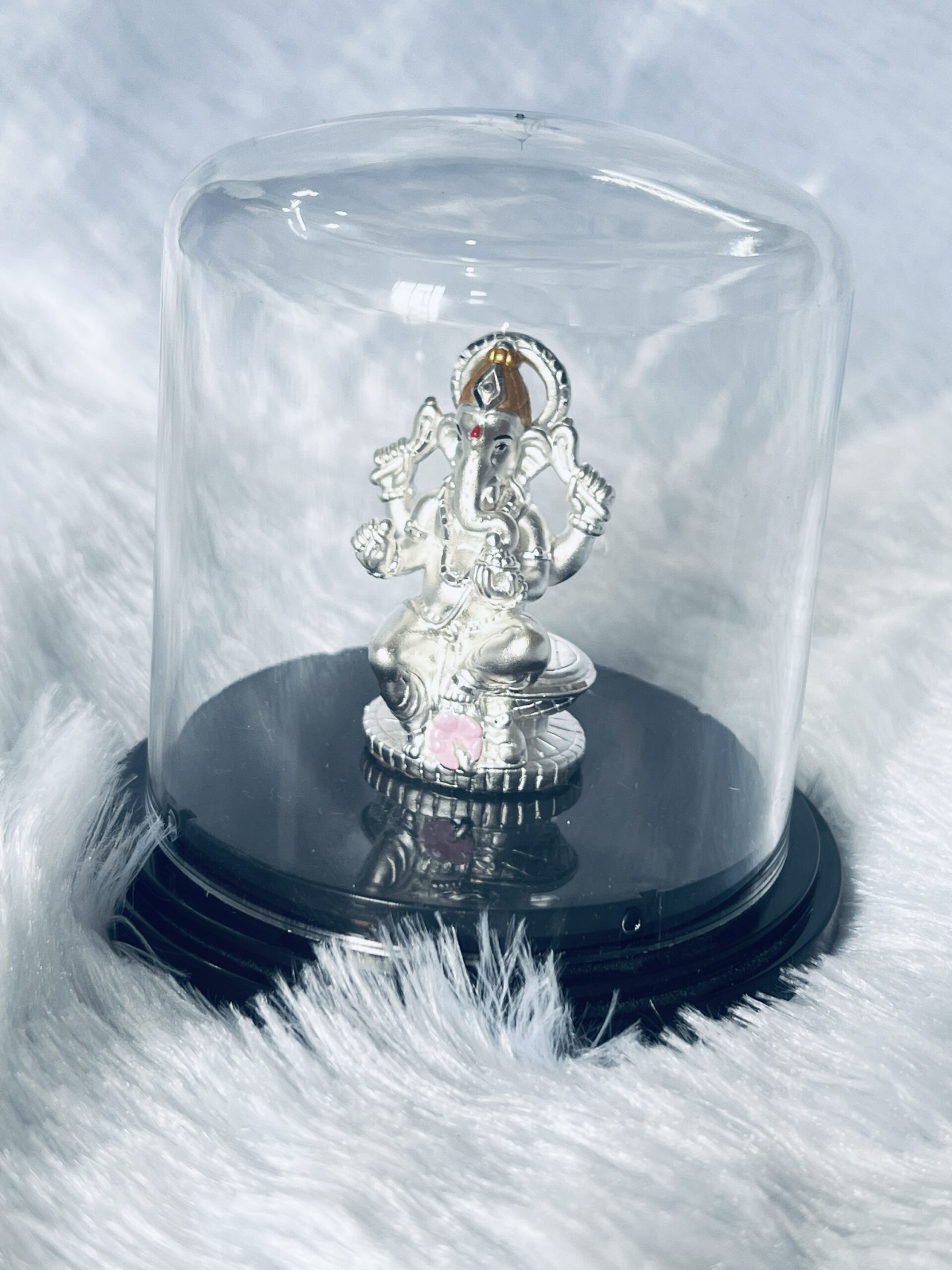 999 Silver Lord Ganesha Murt in Glass Dome - Image 3