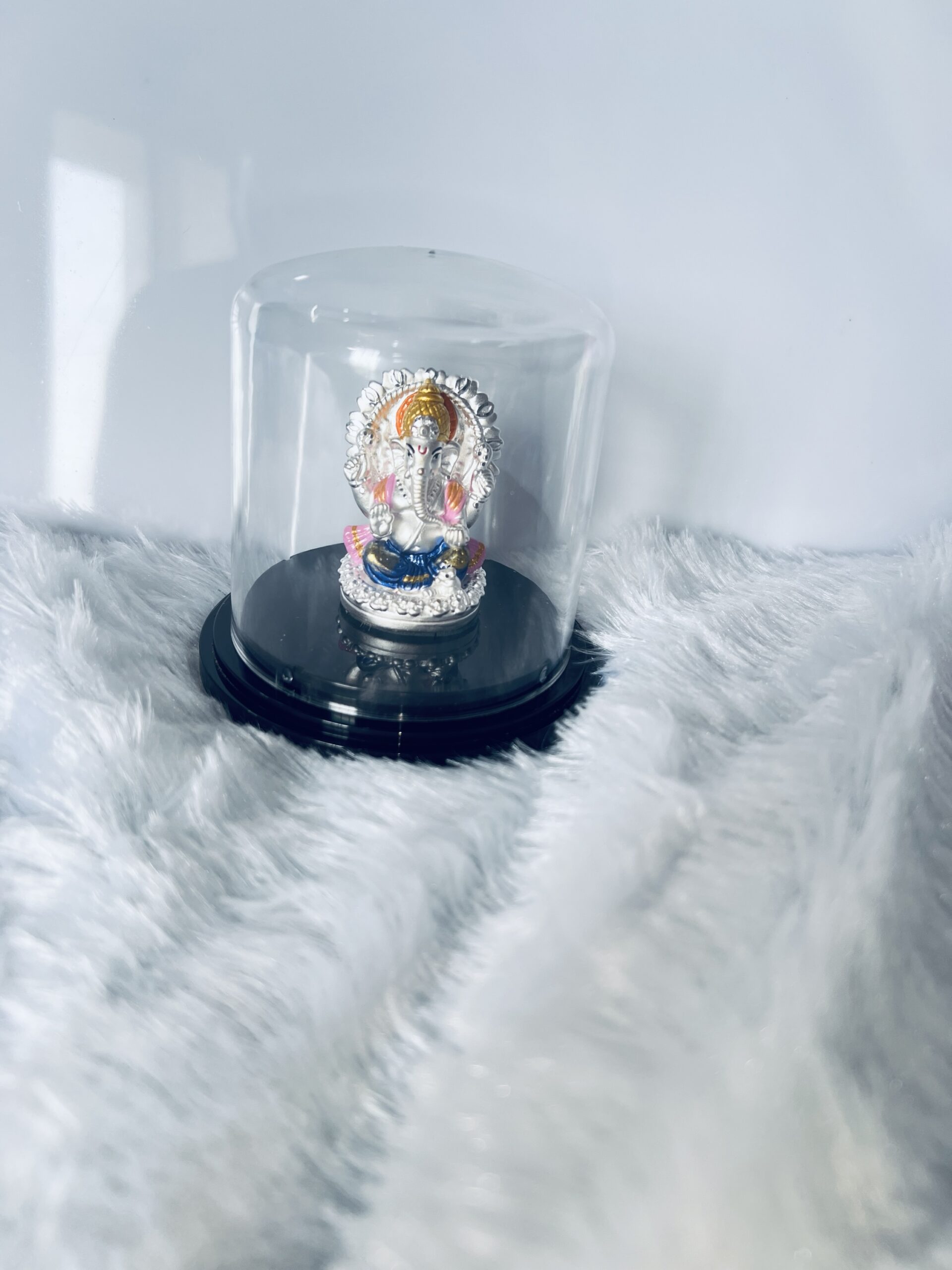 999 Silver Lord Ganesha Murti with Emerald & Gold Accents in Glass Dome - Image 4