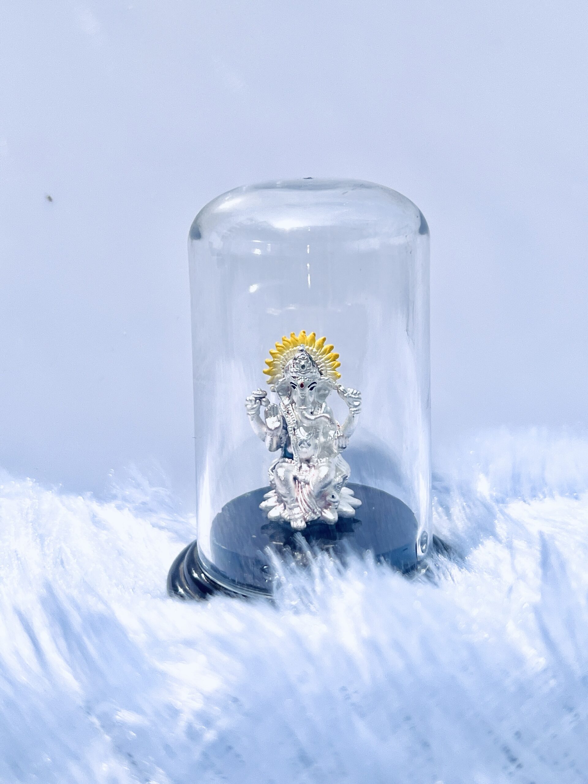 999 Silver Lord Ganesha Murti with Emerald Accent